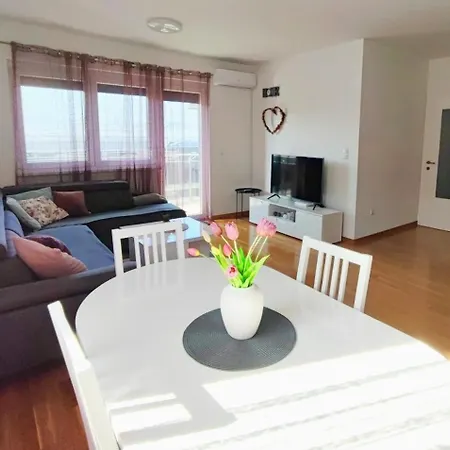 Apartment Sedra